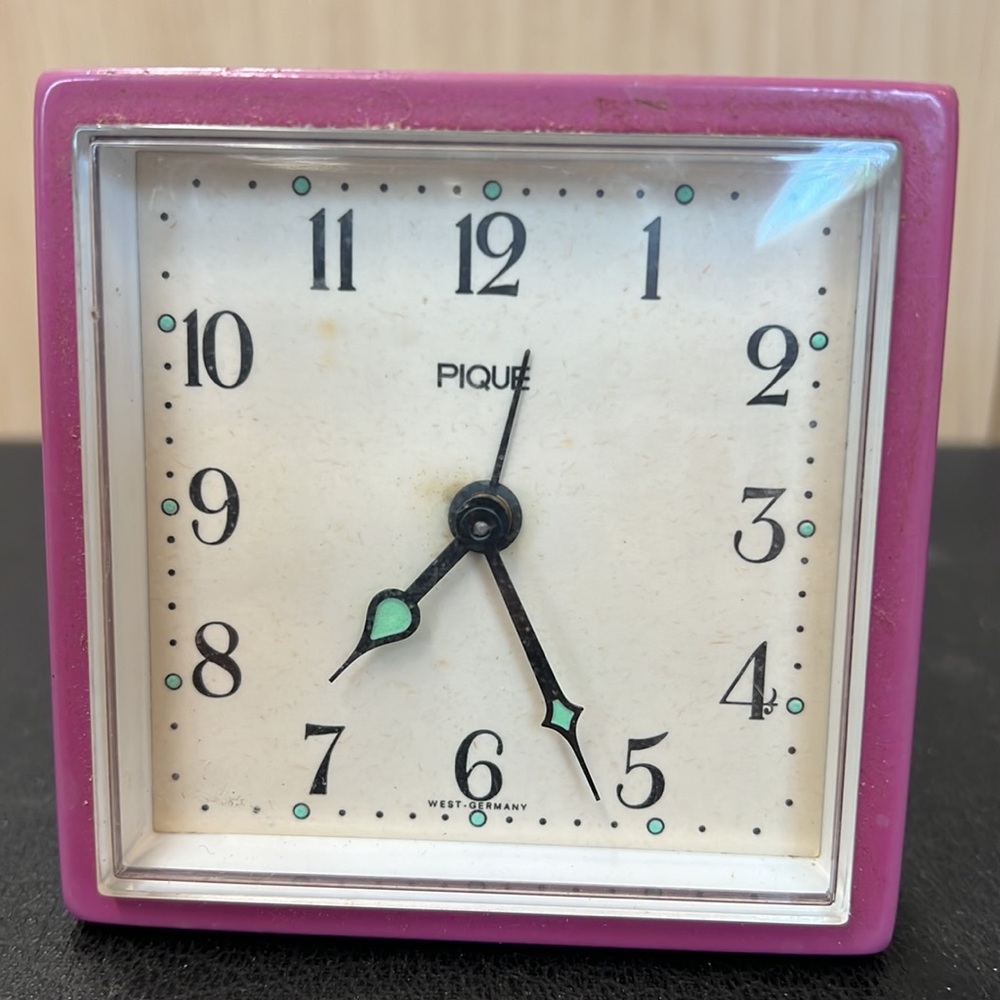 Vintage Pique Alarm Clock